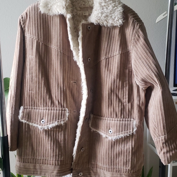 Jacket - Picture 3 of 4